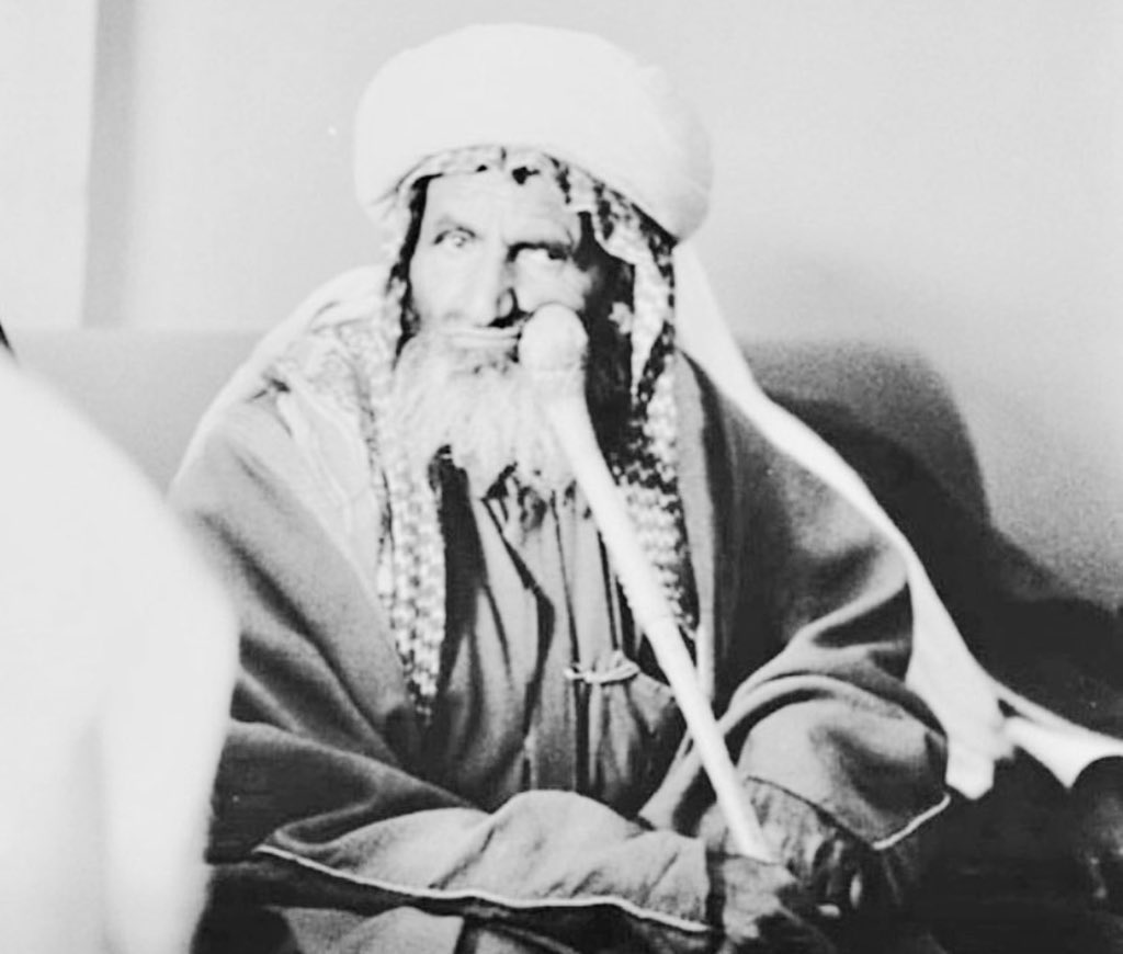 Qhta10ni's tweet photo. الدهاة اللي من أول يدكون الجموع
   غيبتهم تالي الوقت نوبات الهلع https://t.co/okjWxQd3jK