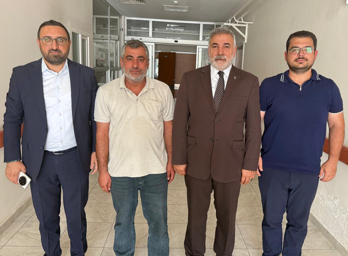 akpartielazig_'s tweet photo. Teşkilat Başkan Yardımcımız Sayın Naim Doğan’ın koordinesinde; Sosyal Politikalar Başkanımız Sayın Nurullah Yıldız ve Yönetim Kurulu Üyemiz Sayın Uğur Yegen, vefa ziyaretleri kapsamında önceki dönem teşkilat mensuplarımızdan Sayın Haydar Evliyaoğlu, Sayın Hasan Üstündağ, Sayın Hakan Eyüpoğlu, Sayın Serkan Şan, Sayın Nurullah Bayrak ve Sayın Orhan Ateş’i ziyaret etti. 

Ziyaretlerde teşkilatımızın geçmişten bugüne taşıdığı birlik ve beraberlik anlayışı vurgulanarak istişarelerde bulunuldu. Katkı ve emekleri dolayısıyla kendilerine teşekkür ediyoruz. 

@Akparti 
@abuyukgumus