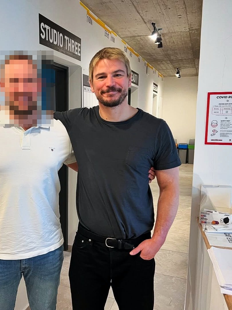 josh hartnett files tweet media