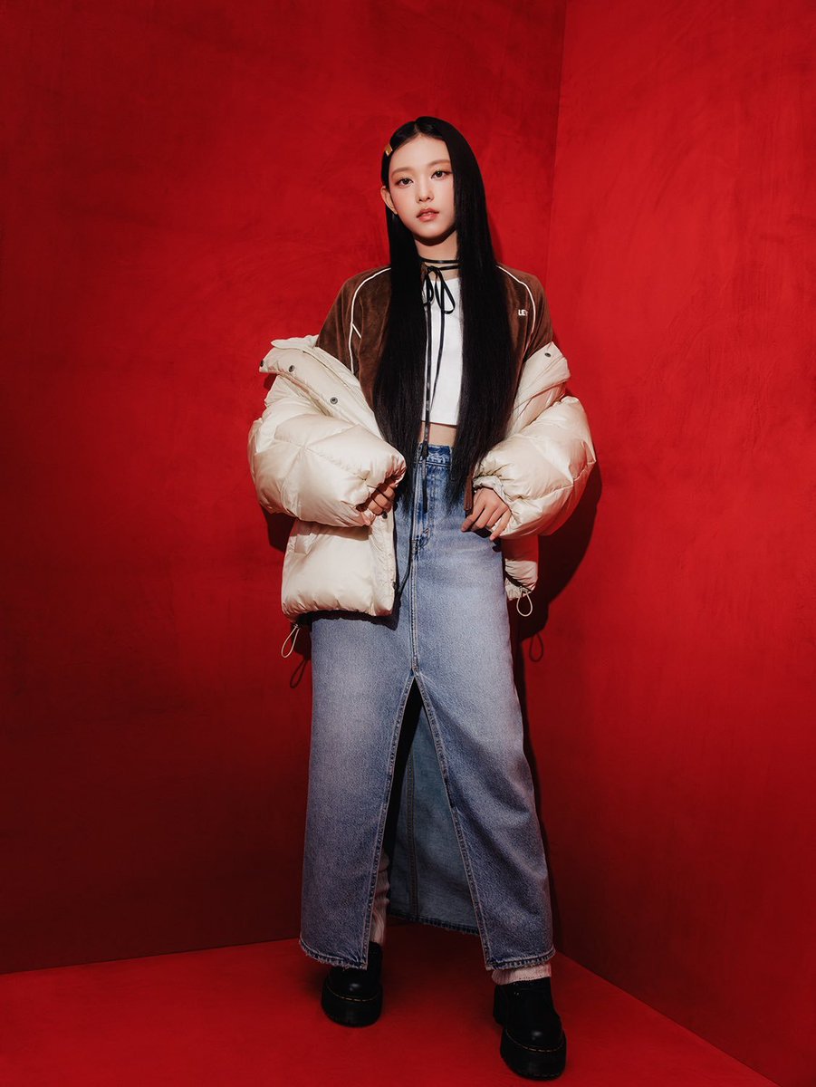 brokemci's tweet photo. Haerin x Levi's https://t.co/OcyEgVGQ1v