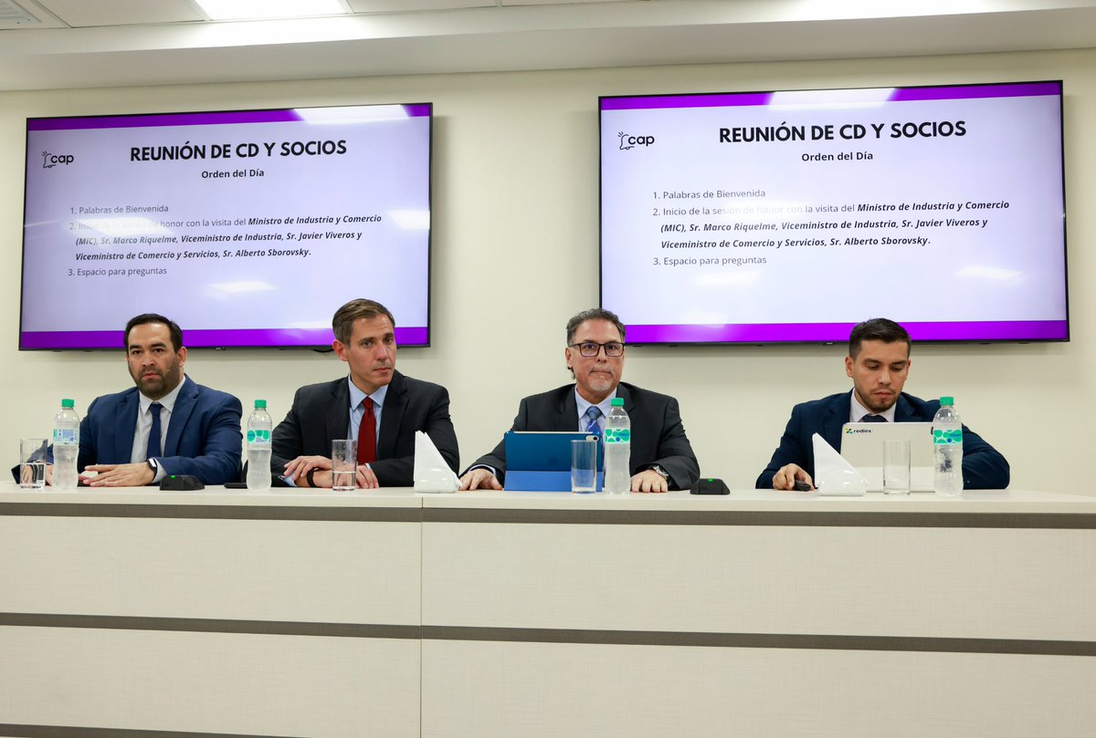 MIC_PY's tweet photo. El #MIC presentó ante la Cámara de Anunciantes del Paraguay los lineamientos de la nueva política de zonificación industrial: territorios con uso de suelo definido para dar previsibilidad a las inversiones y ordenar la planificación de infraestructura 🏭
🔗 Nota completa: https://t.co/utgLRg7MZJ
#GobiernoDelParaguay