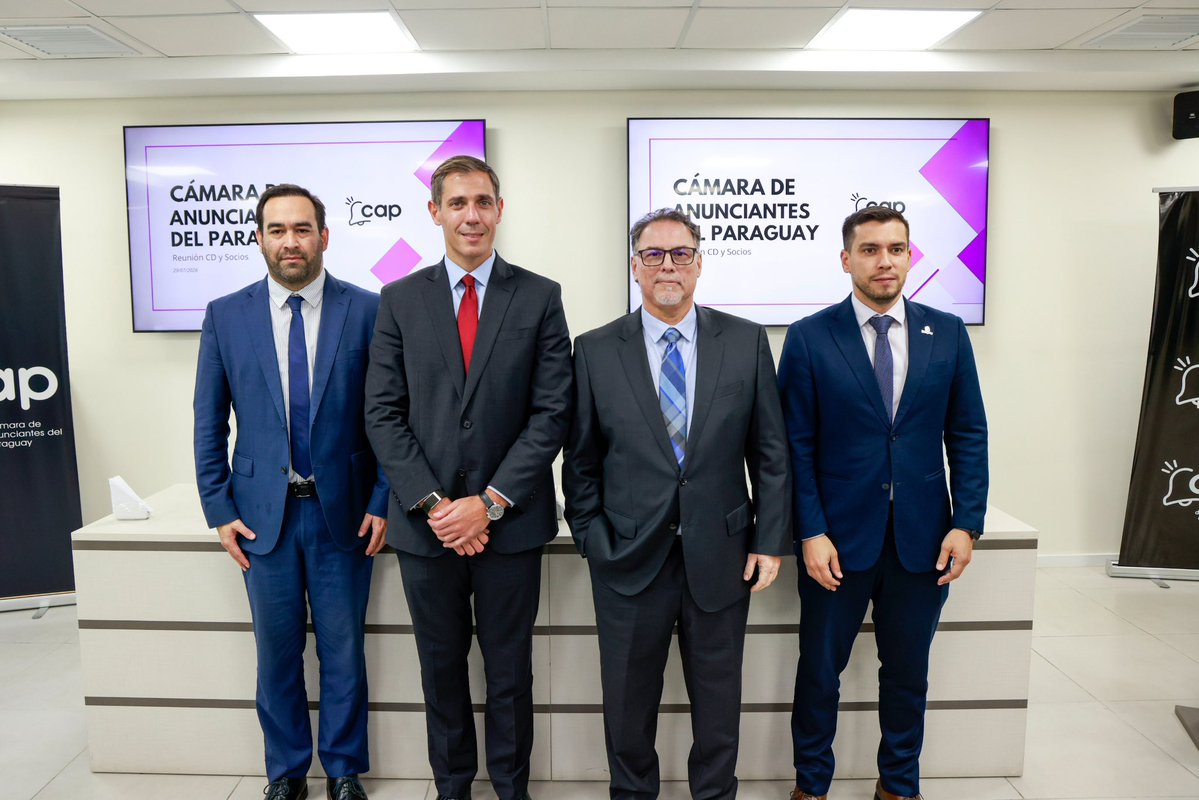 MIC_PY's tweet photo. El #MIC presentó ante la Cámara de Anunciantes del Paraguay los lineamientos de la nueva política de zonificación industrial: territorios con uso de suelo definido para dar previsibilidad a las inversiones y ordenar la planificación de infraestructura 🏭
🔗 Nota completa: https://t.co/utgLRg7MZJ
#GobiernoDelParaguay