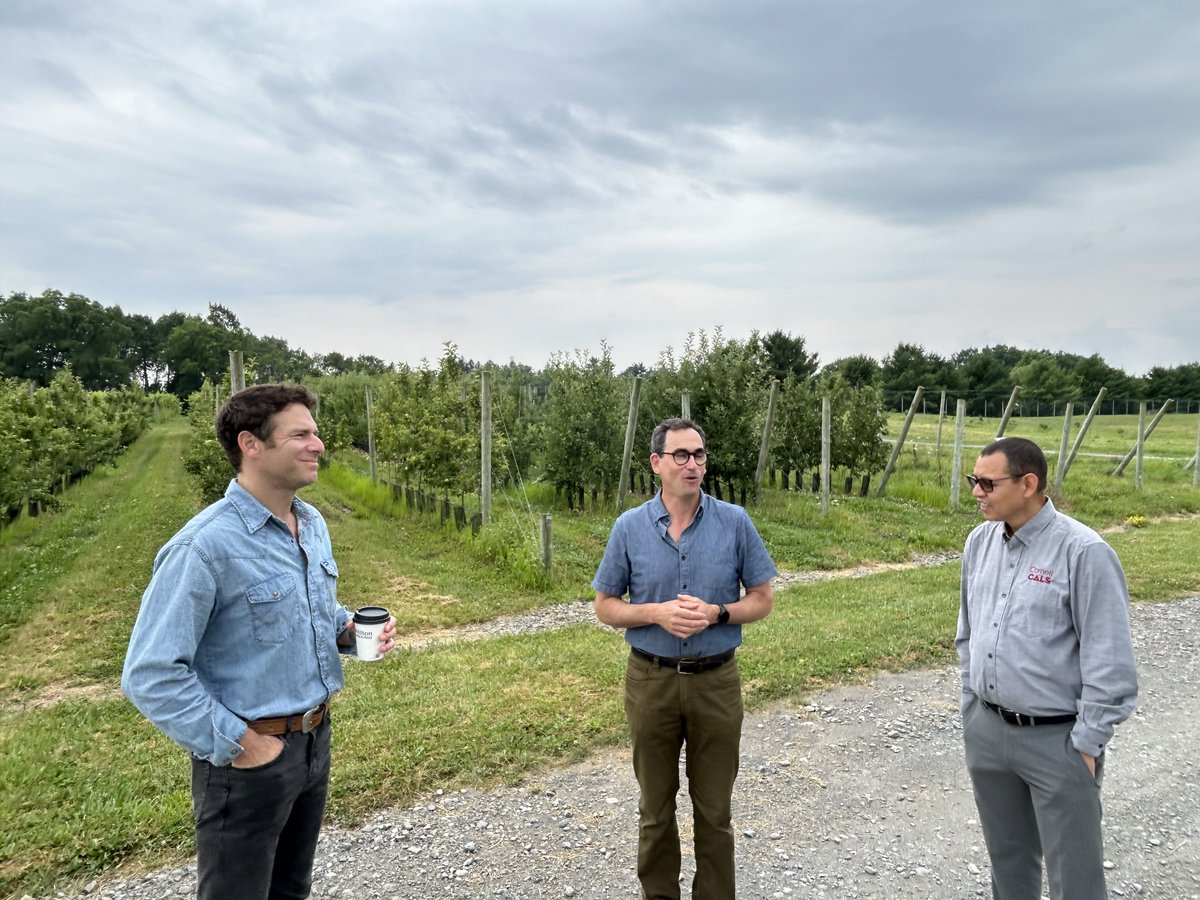 reservoirfarms's tweet photo. Two days at @Cornell  confirmed it: rare depth in ag science, engineering, and entrepreneurship, all in one place. 

Grateful to @KarkeeManoj's Ag Robotics Lab, Rootline Robotics (2026 @farmroboti57211 grand prize winners), @CornellAgriTech, and @revIthaca for hosting @bernsteind and @rickstephens01