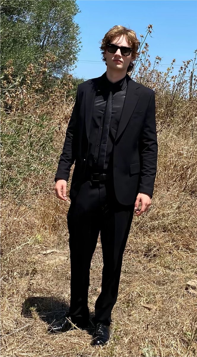 01slily's tweet photo. fragmanı beklediğimiz saatlerin uzunluk https://t.co/t3LzXFrwaV