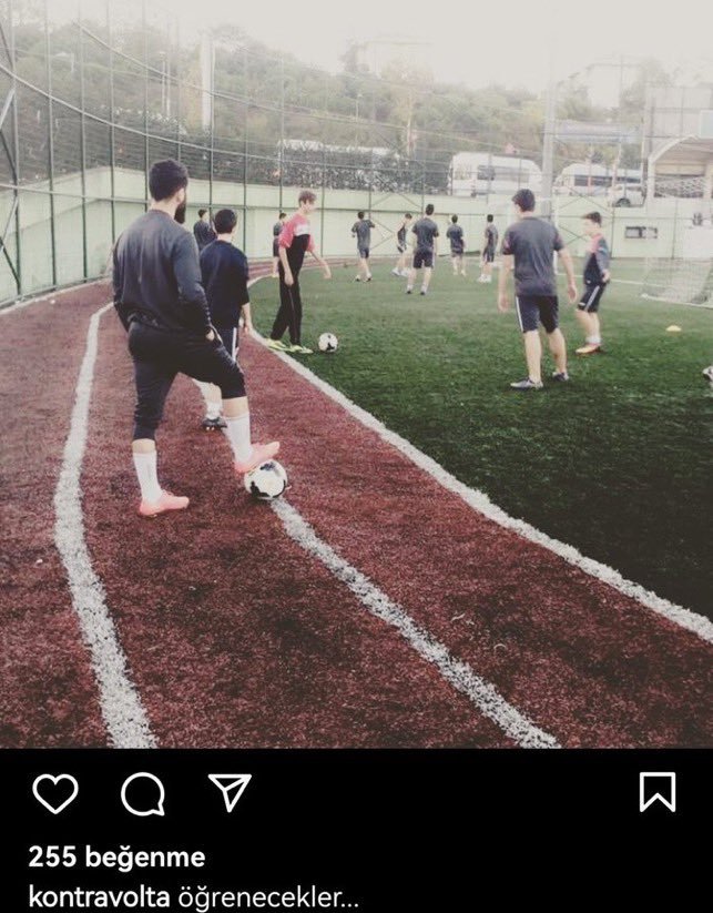 falihrfk1's tweet photo. Marabanın Dzeko ve Tadic sayesinde hoca olduğunu https://t.co/GXktYcT58z