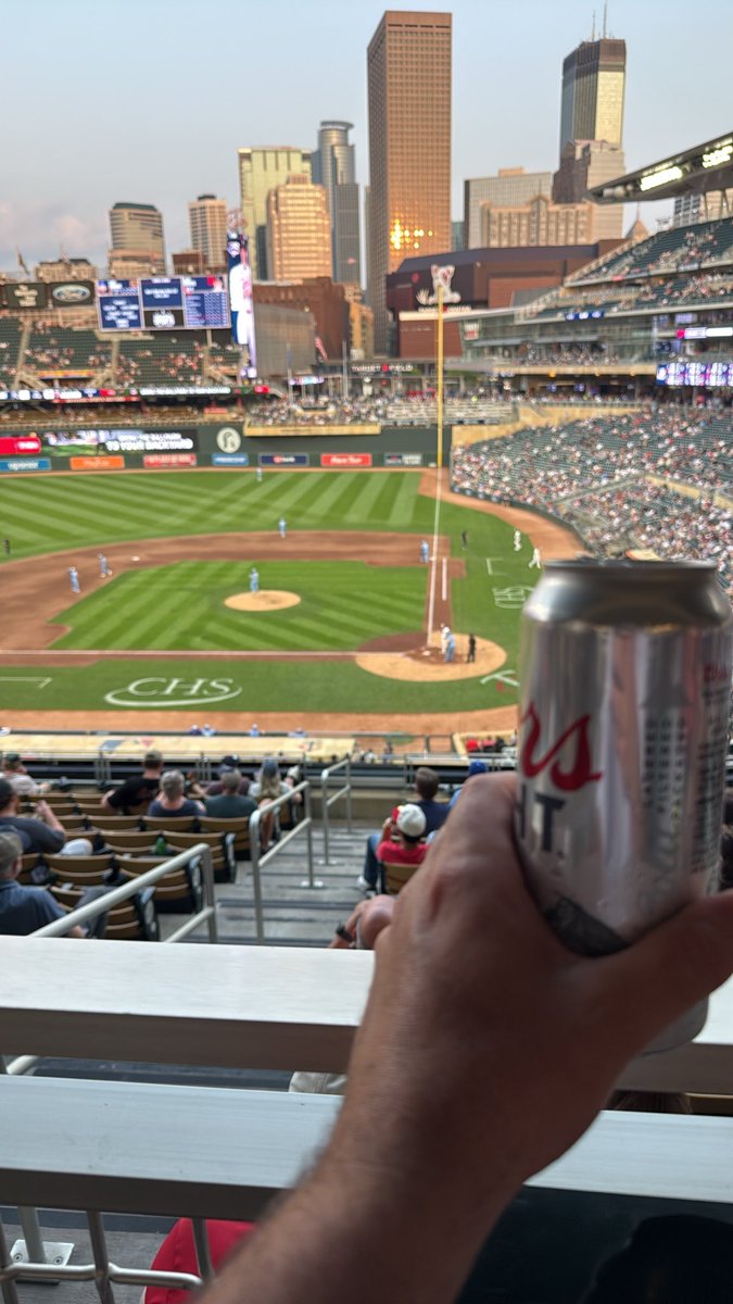 Bahlers18's tweet photo. @TwinsGeek Catch ya next time! https://t.co/htAtThU2Ex