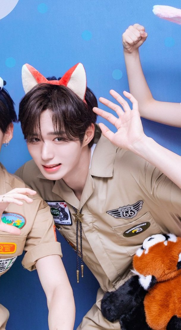 dearest_junseo's tweet photo. mc junseo 🦊 so cute!! #준서 #JUNSEO https://t.co/Z0D4K6Uj5G
