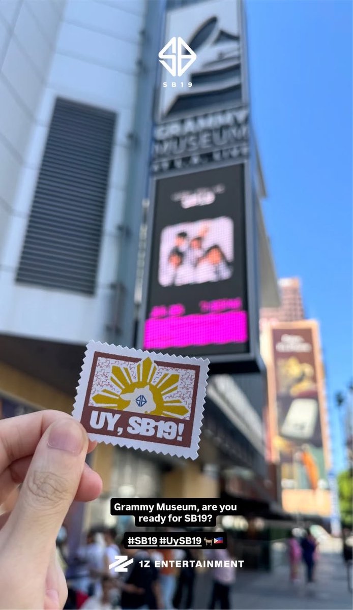 dodongwook's tweet photo. ang kyot! post stamp for all their venues? leaving the sb19 mark wherever they go. 😎PILIPINSSSSSS!!!!!

SB19 MLB FIRST PITCH CHICAGO
@SB19Official #SB19
#SB19FirstPitchWhiteSox https://t.co/UqYAnzxsaN