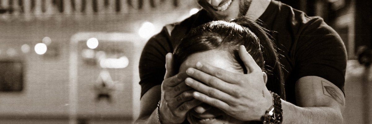 luvgastina's tweet photo. epílogo • au gastina

​Nina é escritora de romances sob um pseudônimo. Ao ver seu ex da adolescência, o bilionário e inalcançável Gastón, ela decide reescrever a história deles com um final novo e cenas quentes.
​Agora Gastón achou o livro e vai atrás dela para dar vida a tudo. https://t.co/G8Y8Z4ycwR