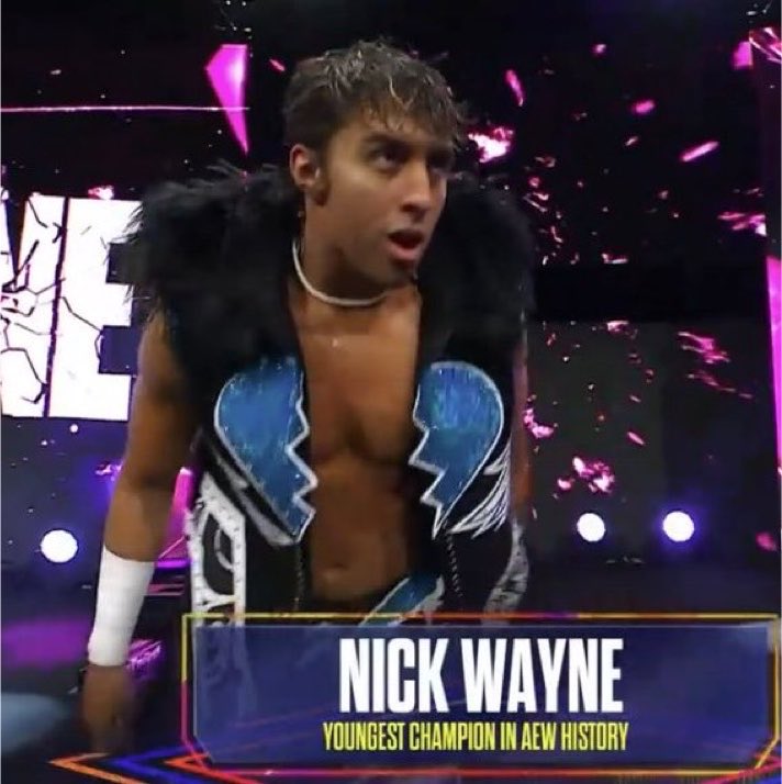 _PWChronicle's tweet photo. Nick Wayne has some pretty cool gear, man 🥶 

#AEWDynamite | @thenickwayne https://t.co/jYjEWbeWB0