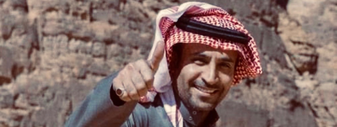 hs__9990's tweet photo. لا تتكبّر وأنت مخلوق من ماءٍ مهين
" جيت لدنيا على أثر طلقه طايشه "

              - مدغم ابو شيبه https://t.co/W8uBytdJp8