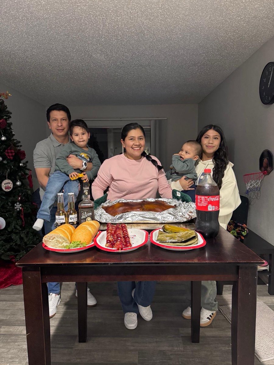 JoaquinCastrotx's tweet photo. 16-year-old Emely Charloth Suaza Chambo was taken by ICE on her way to church. 

ICE told her dad Fernando Suaza Ortiz to come take her home or they’d send her out of state. When he showed up for his daughter they took him too. 

She was a student at Churchill High School in San Antonio. He was working at the Hilton Garden Inn. Neither has committed a crime. Their asylum case is pending. 

Now they’re both sitting at the Dilley Trailer Prison. #ShutDownDilley #FreeTheChildren