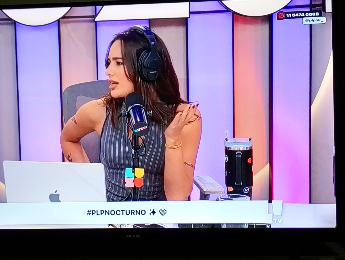 mariahmdp's tweet photo. Hola chicas!!!
Que bueno que está PLP de Noche!!!
Como me están haciendo reír chicas!!!
Son lo más chicas!!!
Saludos desde Mardel.
🩷🩷🩷🩷
#AguantePLP https://t.co/4EtQAVry5z