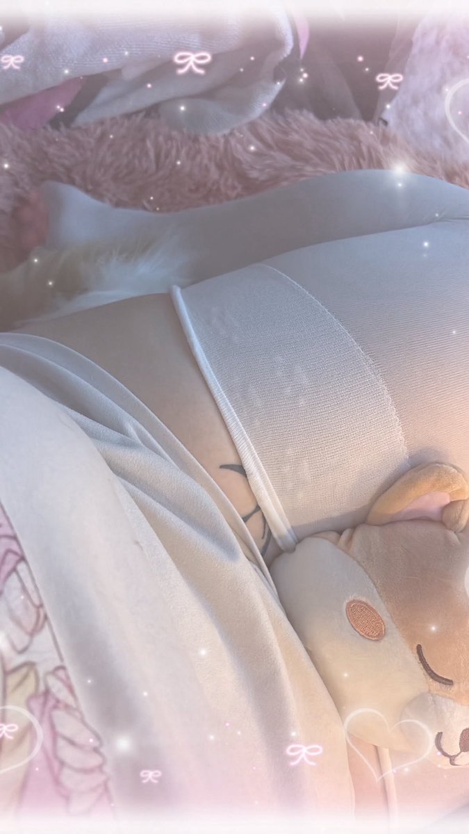 cherraeu's tweet photo. ₊˚𓂃˖𝜗𝜚
.⤷ new to nsfw twt ₊˚⊹ 𐂯.ᐟ𖦹
「ｐｉｎｎｅｄ」
.  call me cherri﹕☆ ໒꒰ྀི◜ ཅ ◝ ꒱ྀི১◞♡  
⁰ᨵᩥ⁰    She  ·  Her ㅤ࣭
ּ֯. ❥ ּ֯ ┆꒰ № 22 × ૮֊˕֊ა੭ .ᐟ ꒱🐾˙ 
:   ᯓ switch    ,
°      ↻  +  ♡︎    to be #moots 
#nsfwtwt https://t.co/Wg53XvxD05