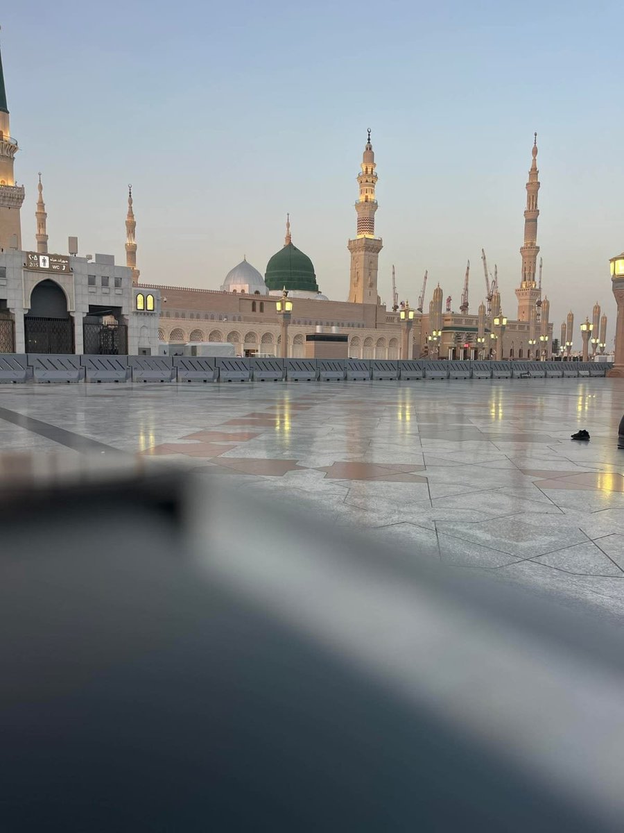 shaikh2978's tweet photo. ﷺ
Dua Hai Ke Ahbaab Meiñ Ho Ye Charcha 
JAMEEL Ab Madine Ko Haiñ Jaane Waale 

Wahiñ Par Rahuñ Awr Wahiñ Jaan Nikle 
Madine Ke Hoñ Log Dafnaane Waale 

Huzur Jameel e Qadri Alayhir Rahema 🖊️
🤲 https://t.co/lyL1i2YWJp