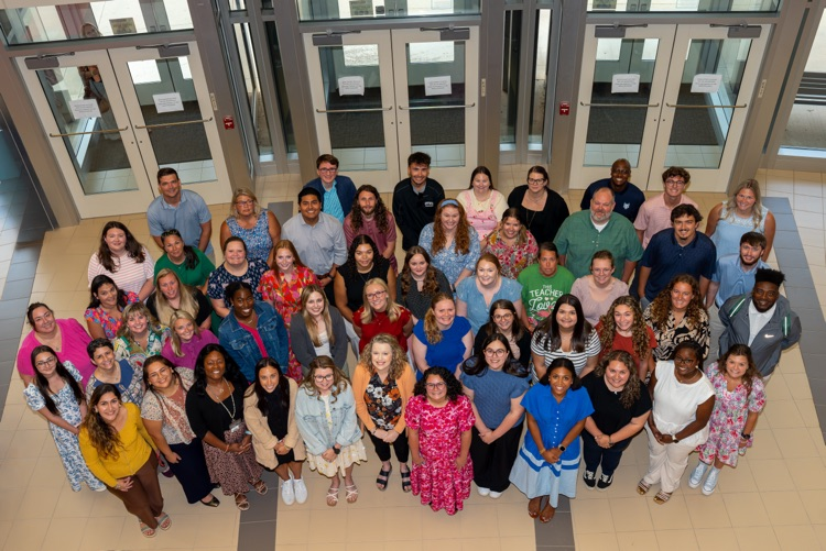 SpartanburgD5's tweet photo. Help us welcome our newest #D5Family members - this yearβs class of Induction teachers! π₯° This group of bright educators will be spending their very first year in the classroom this year πππ Welcome to D5! β€οΈ #WeAreD5 #D5Family https://t.co/qoJ1bQxXcL
