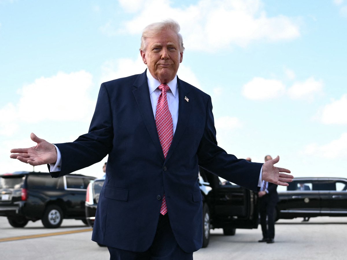 MarioNawfal's tweet photo. 🚨🇺🇸 Trump EXPLODED at his own national security team over Iran... and his advisers still can't agree on what the war is even for.

-Trump reportedly erupted during a meeting last week with top national security officials, yelling expletives out of frustration over his military options and his inability to close a deal, though Leavitt denies he lost his temper

-The deeper problem is that nobody agrees on the goal: preventing an Iranian bomb, reopening Hormuz, or wiping out the missile and drone program, and without that answer the endgame planning has gone nowhere

-One U.S. official's blunt summary: "We have had a series of tactical victories, but are facing a strategic defeat without clear policy guidance or a decision about where this is going"

-A Trump ally who has spoken with him recently: "The president is exasperated. I don't think he believed it was going to be this difficult... There was not a real strategy for how long or what they should do to get to the endpoint"

-The camps are drawn: Hegseth pushes hardest for major combat operations, Netanyahu also advocated force, while Vance has argued privately for diplomacy and Caine keeps raising what escalation would actually achieve

-The Israeli read on the relationship, from a senior official briefing reporters: Trump is the "senior" partner and Netanyahu the "junior"

-Expanded options including strikes on Iranian proxies land on Trump's desk this week, with a Cabinet meeting set for Camp David on Friday

Six months in, the war has no agreed purpose, which is why it has no ending.

You cannot plan a way out of a conflict when the people running it are chasing three different finish lines.

Source: NBC News / Writer: Daniel