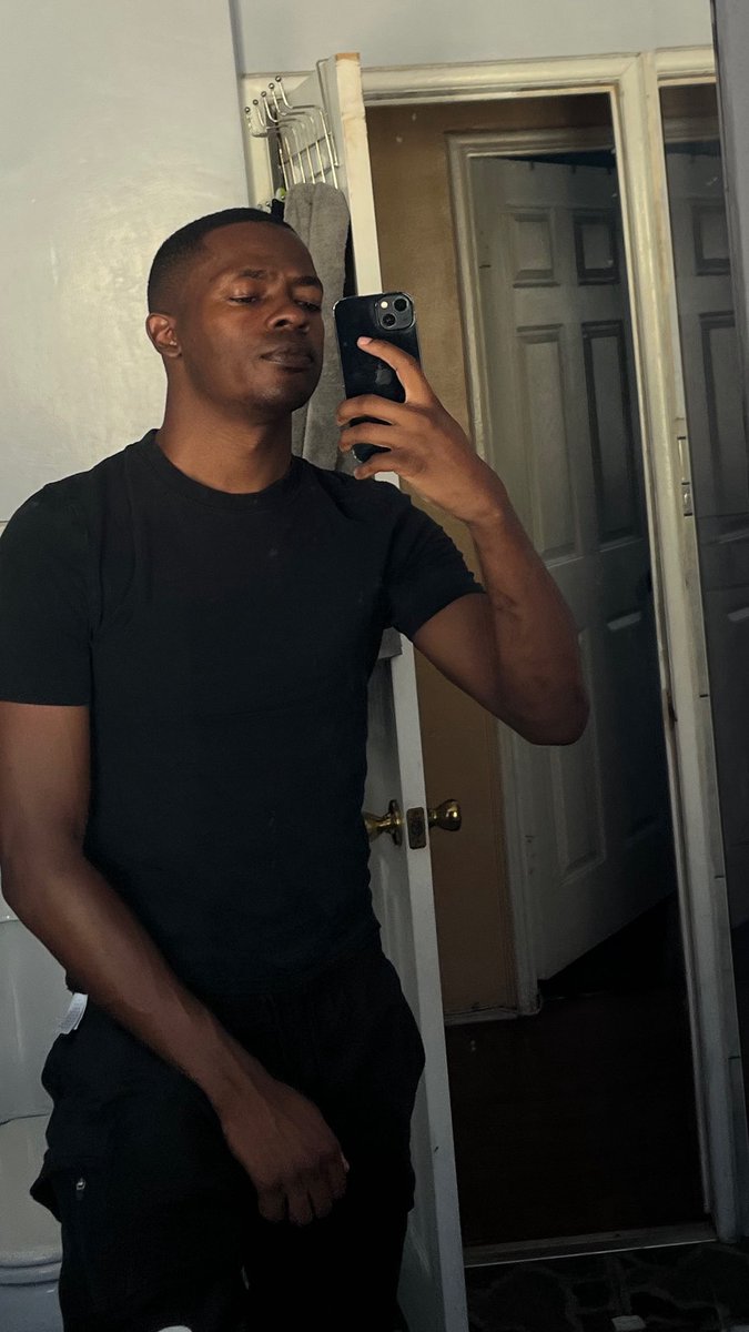 95oz_'s tweet photo. Clean shave https://t.co/uhE5iNSir7
