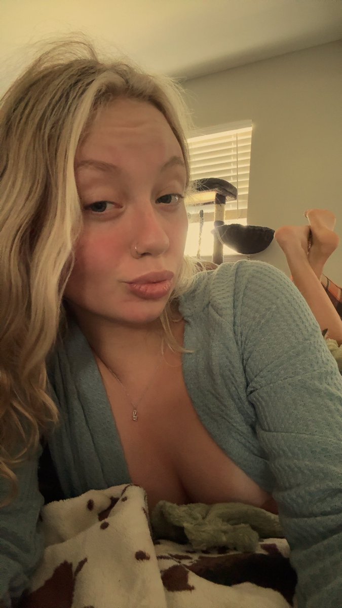 Ellie Rae tweet media