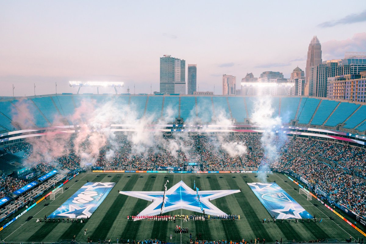 CharlotteFC's tweet photo. You look so beautiful tonight, Queen City 💙 https://t.co/enRIaLNdP5
