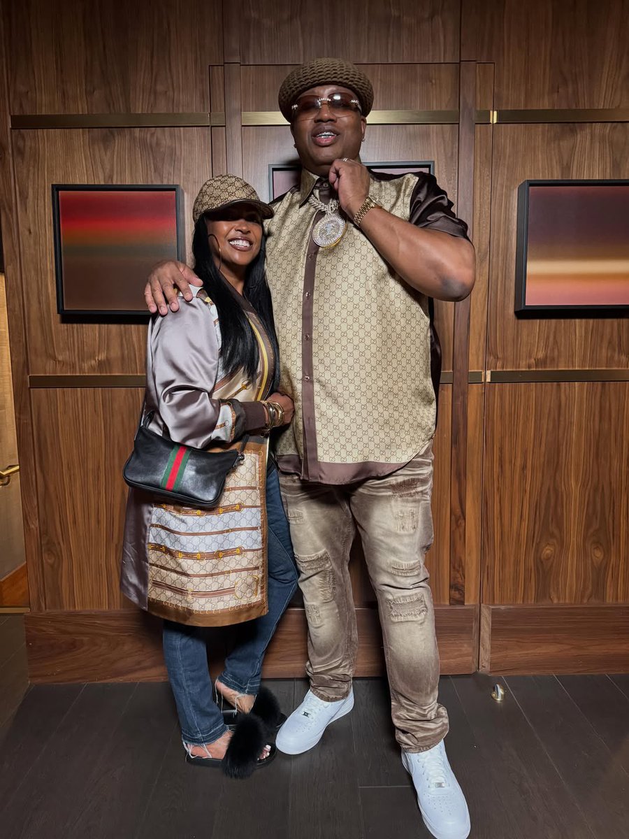 wavecheckers's tweet photo. E-40 &amp; his wife went Gucci down 🔥 https://t.co/brvQJbKI4S