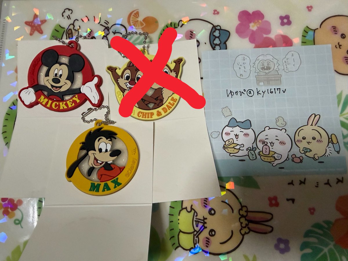 ky1617v's tweet photo. 【交換】セリアディズニーラバーホルダー
譲　ミッキー、マックス
求　ミニー、プルート
郵送での交換希望。 https://t.co/eCKUdIshwK