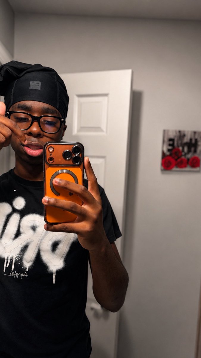 Quancoolin_'s tweet photo. #Freak https://t.co/hNWtY1r8kq