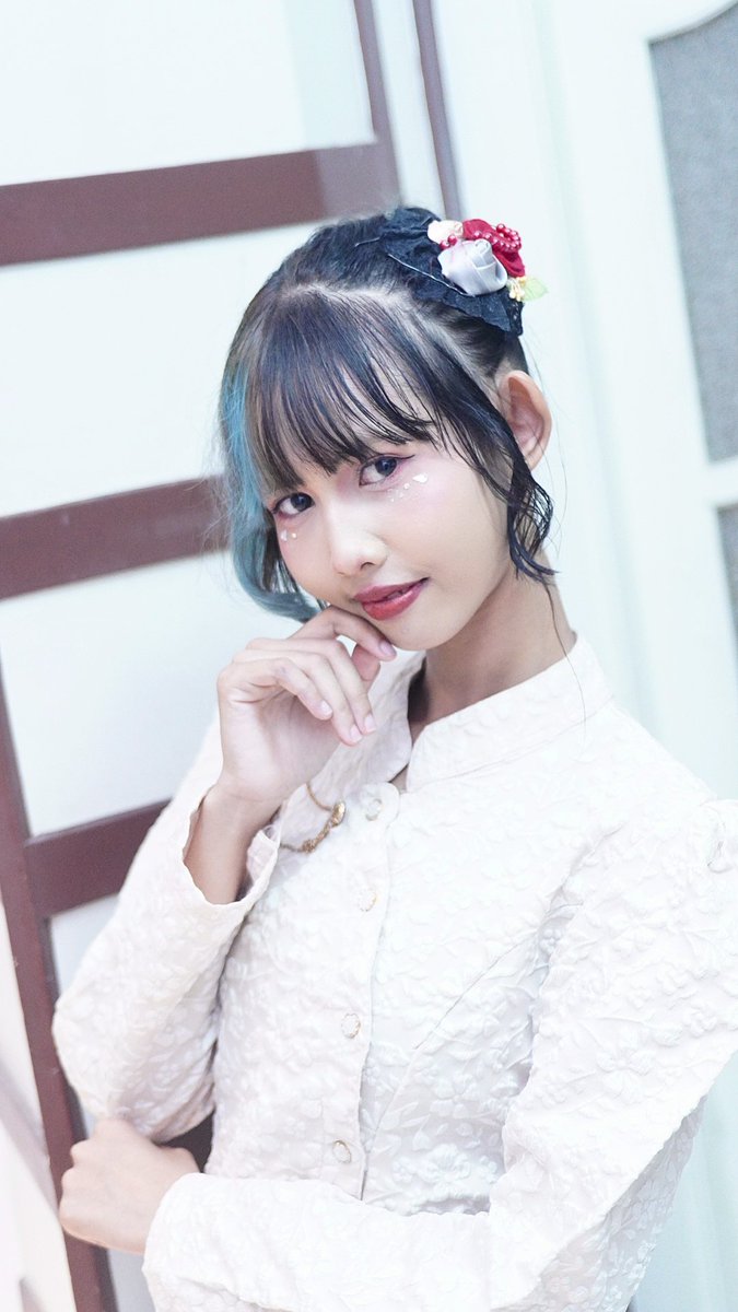 van70_000k's tweet photo. Late otsu javayoru🩵✨
.
Ngevent rasa kondangan 
Pic by @/kuro1.pict
#idol #chikaidol #otsupost #kaleido https://t.co/yJhStUAYFG