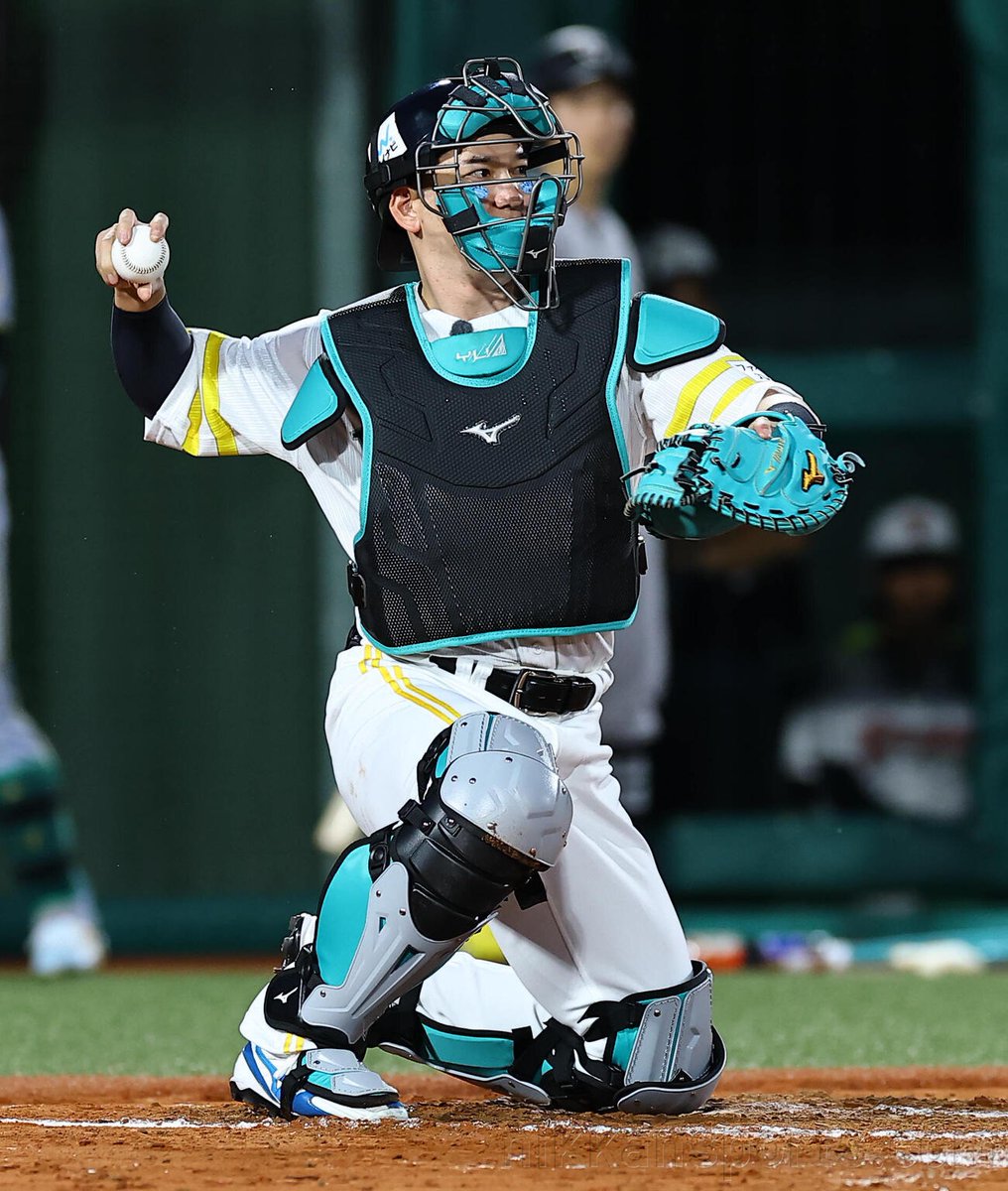 SNikkansports's tweet photo. 【球宴】ソフトバンク栗原陵矢「野球で元気を」熊本地震の支援表明　オフの取り組みにも意欲 https://t.co/LB27QdWXiW https://t.co/JkQ9hqZsKf