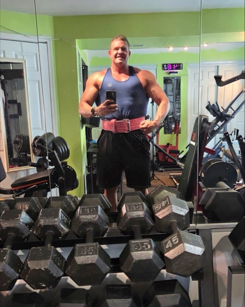 coachjack77's tweet photo. Back day
Starting to realize I need a bigger basement π΅βπ«
Dm for 1-1 coaching
#explorepage #page #bodybuilding #fitness #gym #hardcore
Link up on telegram
https://t.co/7Ebln0MpTC https://t.co/wBfdBrHFpJ