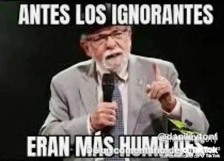 FelipeVidalG's tweet photo. @paz_charpentier puta que es bajo el nivel intelectual de algunos parlamentarios. https://t.co/QzAatPKYuV