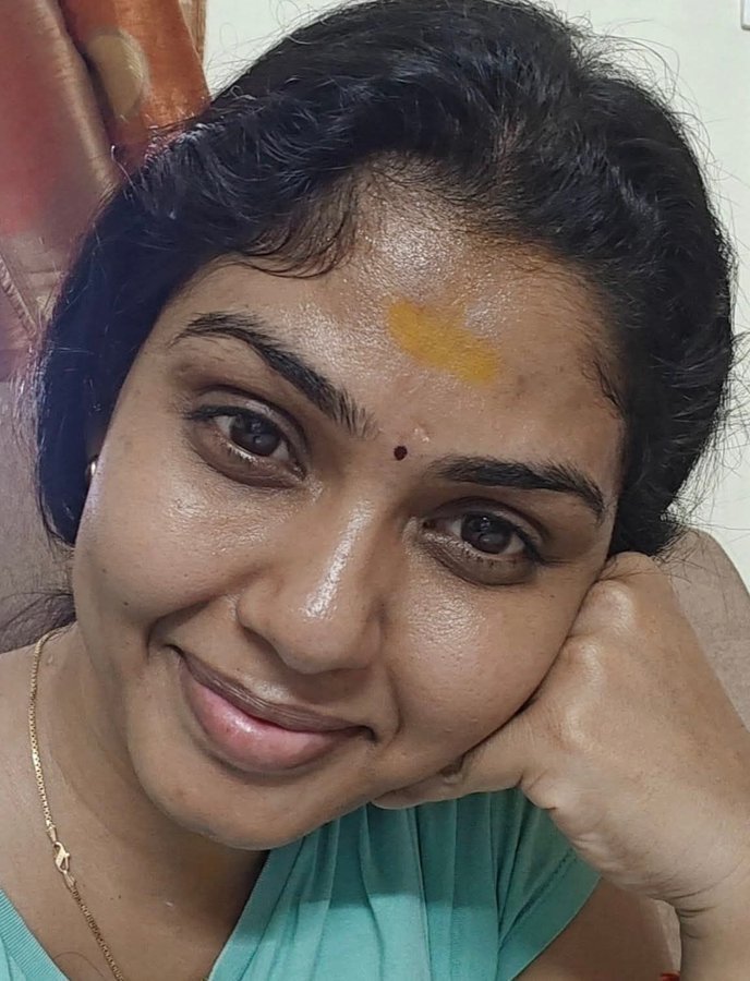 RishiOfficial_1's tweet photo. Face cards of all time best tamil serial actresses 🙌🏻🤤🔥 

They are looking pretty without makeup 💯❤️‍🔥 https://t.co/xYXfL7bUHW