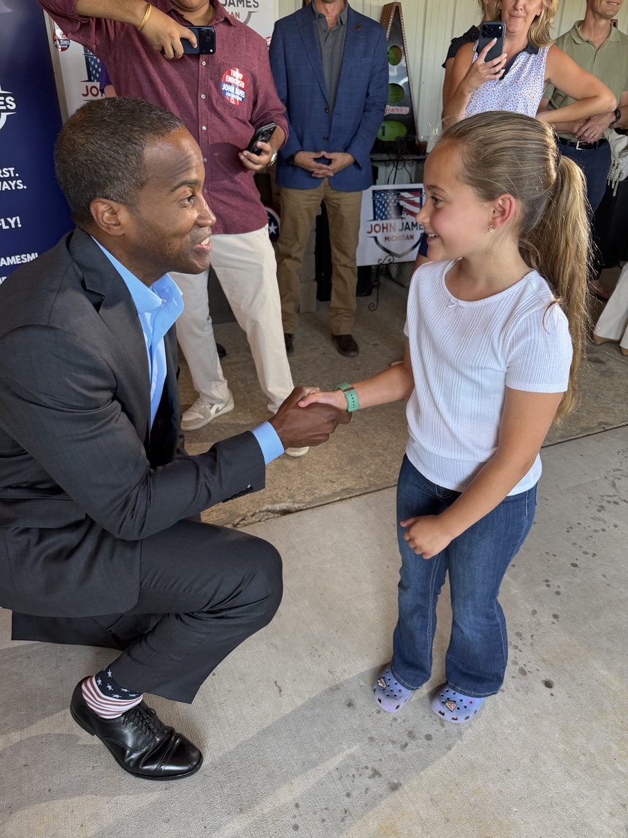 TomLeonard28's tweet photo. It was an honor to introduce @JohnJamesMI tonight to a fired up crowd in Williamston! https://t.co/HID2OicYXz