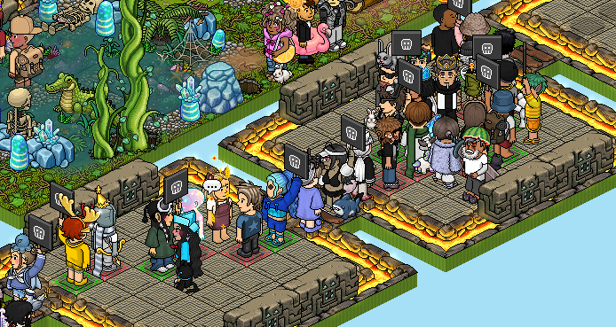 ImFerraz_'s tweet photo. Tirando os problemas que tivemos na geração do labirinto, o que vocês acharam do desafio da comunidade + labirinto? #Habbo https://t.co/hlvXyZy33C