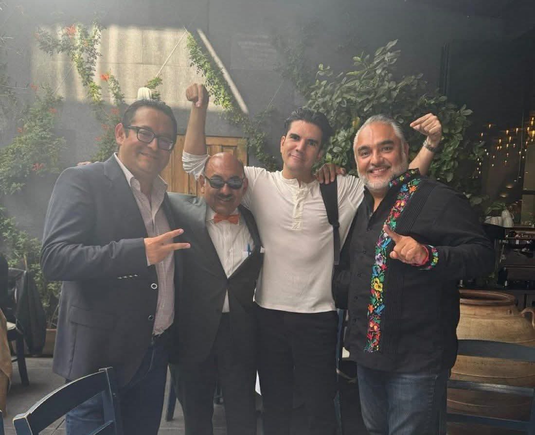 LdaCantinas's tweet photo. Si de verdad hubiera una preocupación del gobierno por proteger a la sociedad de las noticias falsas estos cuatro cabrones, muertos de hambre no solo se hubieran quedado sin sus respectivos "noticieros" sino que muy probablemente estarían en la carcel por sus notas falsas, sexismo, apología a la violencia en contra de las mujeres, calumnias y difamación.