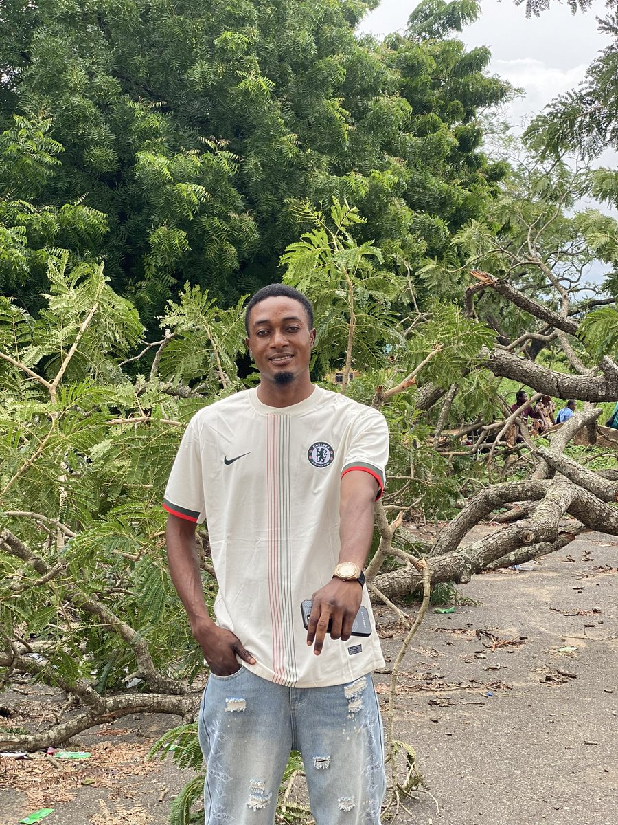 ayomidekaz's tweet photo. Day 03
Jersey day 🥶❤️ https://t.co/iX2SEe7jfo