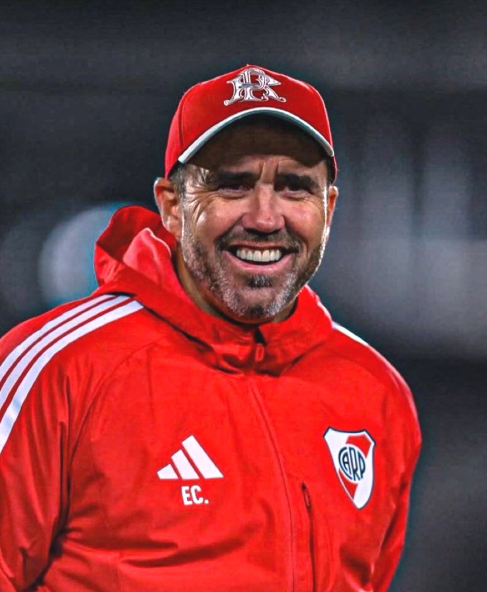 Starenblanco's tweet photo. Creen que se soluciona echando a Coudet ?
La culpa es del Chacho ? De los jugadores ?
Y el estúpido de presidente que tiene River ?
Los responsables son los de la comisión y Francescoli y la compañía de ladrones https://t.co/4c35DSSxr8