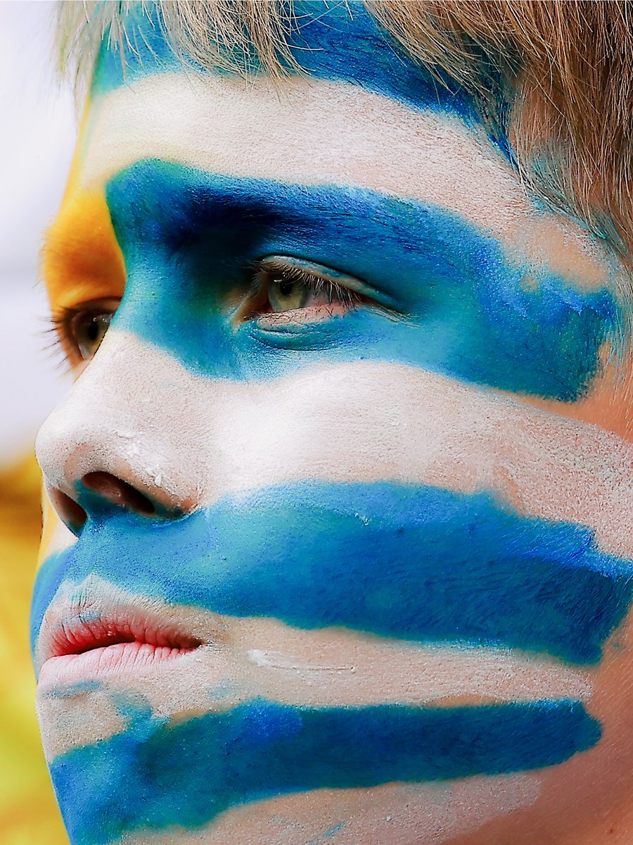 fifaworldcup_es's tweet photo. Por los colores. 🇺🇾

#CopaMundialFIFA https://t.co/4YmHF15FdL