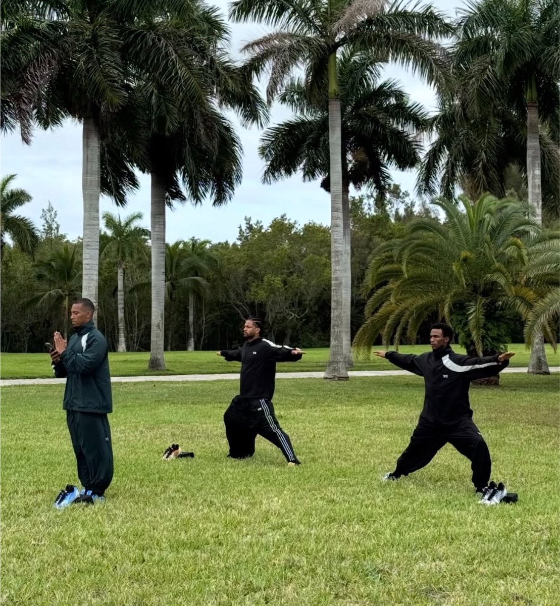 89errs's tweet photo. New York Jets WR Garrett Wilson spent time this offseason training with Lions WR Amon-Ra St. Brown &amp; Bears WR Rome Odunze. 

#JetUp https://t.co/p6eZ0x8TsC