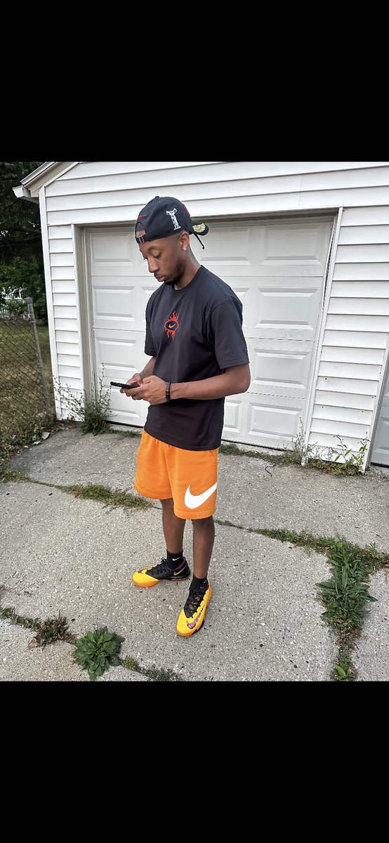 SpeedySpeedalit's tweet photo. No announcements, Just outcomes🤝🏾💯. https://t.co/1Mc9dPv5B9
