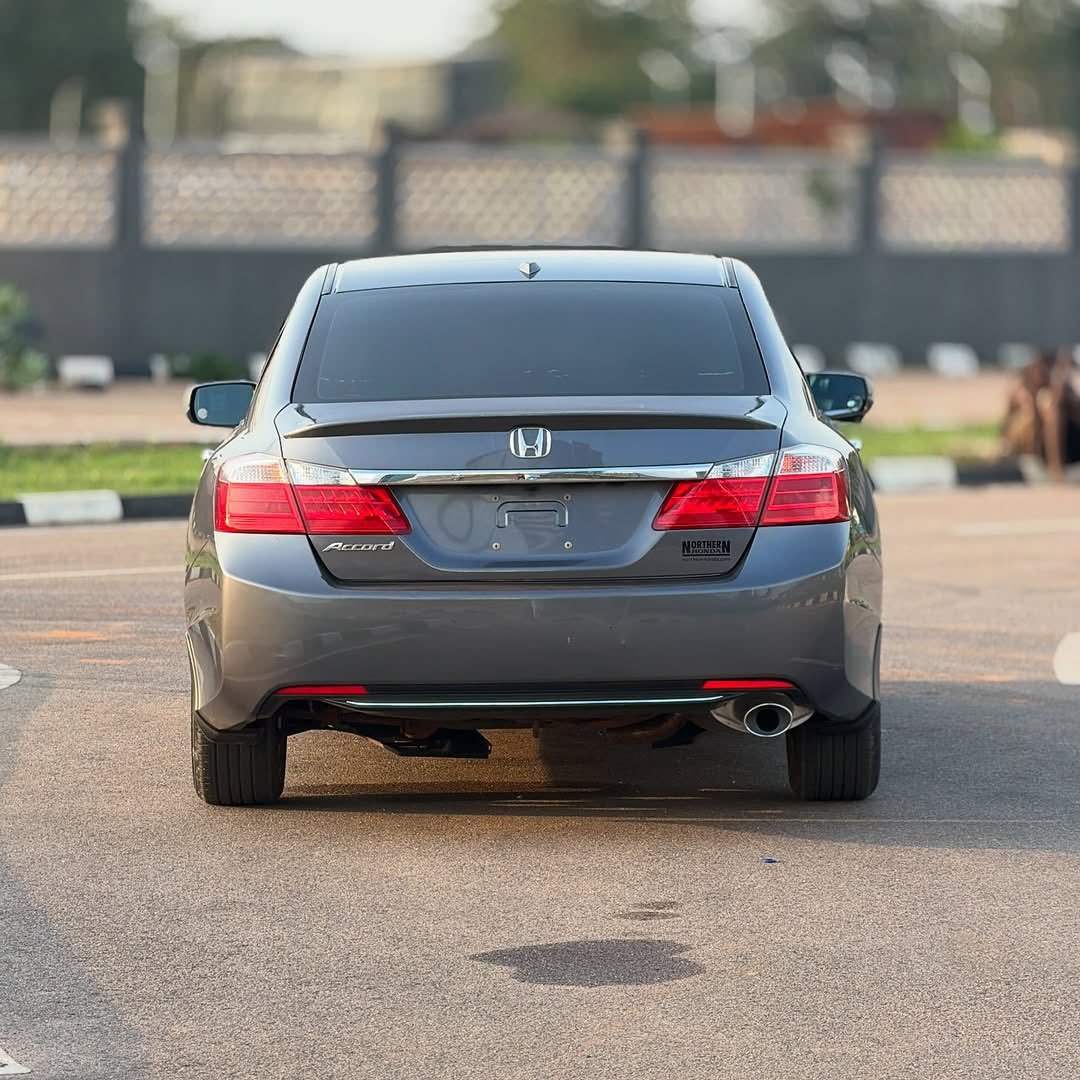 OnyitexHQ's tweet photo. Foreign used 2013 Honda Accord EXL - 4 Cylinder Engine - Now Available - ₦14M https://t.co/11rBoUv6Uv