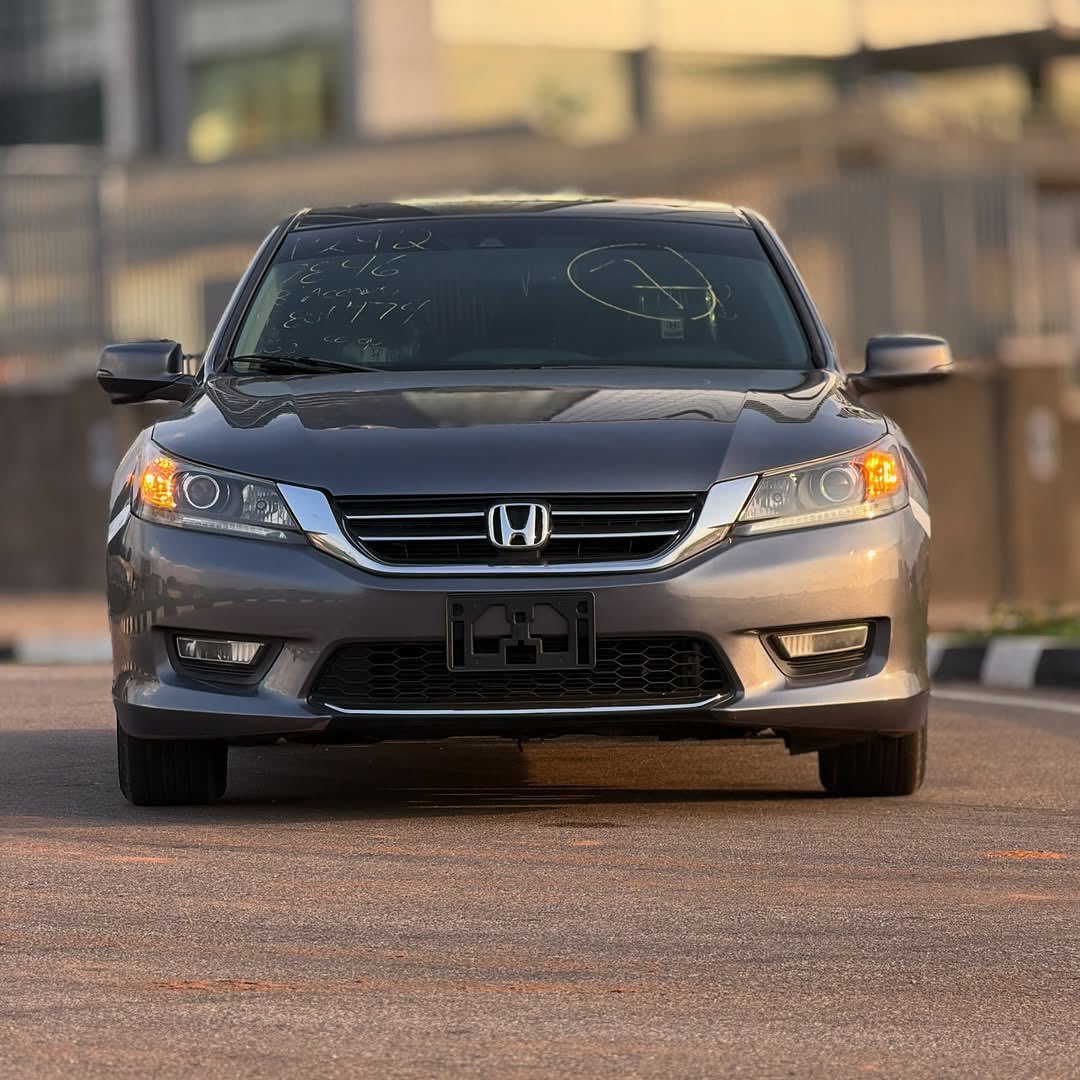 OnyitexHQ's tweet photo. Foreign used 2013 Honda Accord EXL - 4 Cylinder Engine - Now Available - ₦14M https://t.co/11rBoUv6Uv
