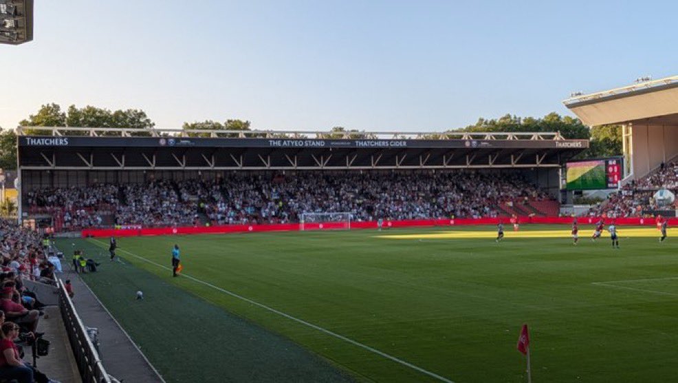 theawayfans's tweet photo. 3,400 Newcastle fans at Bristol City tonight.

Some fan base… 😮‍💨👏 https://t.co/HkkNWyCImk