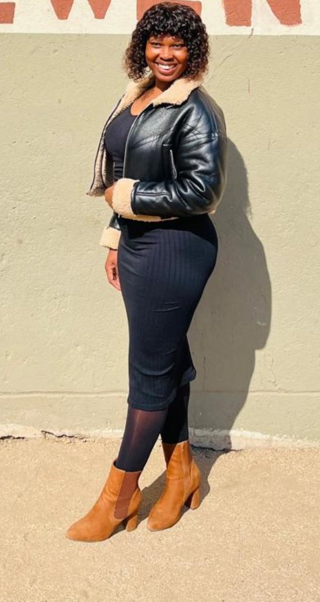 camangu1's tweet photo. Lady in black 💃💃💃🥰 https://t.co/c8ScMSgXf6