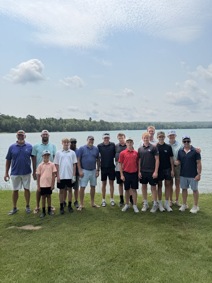 bigmattpaulsen's tweet photo. Hello Humpday??!! Early to rise for golf again! Sugar Lake golf course. Beautiful place great times! Now run streak day 3 straight years is complete! Time for a beer and some fishing! Good day all from The Pines Resort in Deer River Minnesota. #jkm #inspire #thisis61 #missbella https://t.co/Xb7SuDTc7I