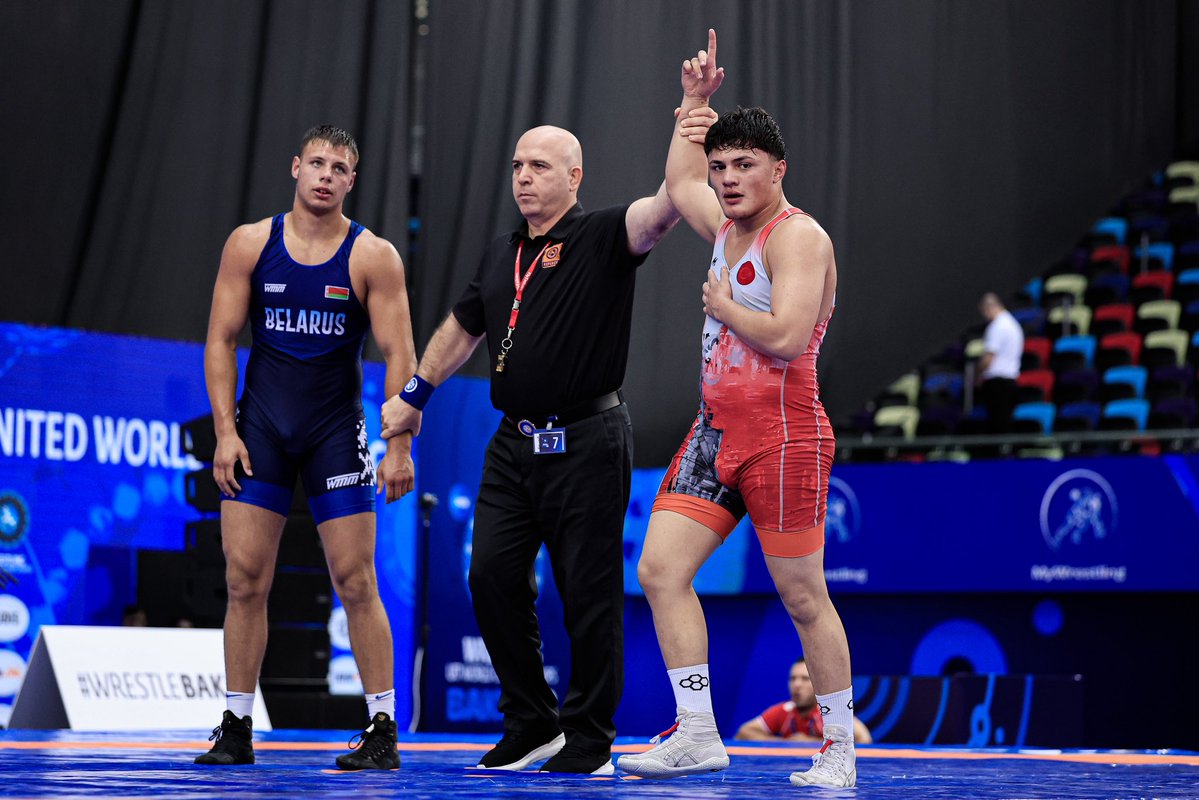 trtsporyildiz's tweet photo. 🇹🇷Yusuf Yaser Aksu'dan bronz madalya! 🥉

🤼‍♂️ Milli sporcumuz, Dünya 17 Yaş Altı Güreş Şampiyonası grekoromen stil 92 kiloda üçüncü oldu.

Tebrikler! 👏 https://t.co/ATEc8J7TpZ