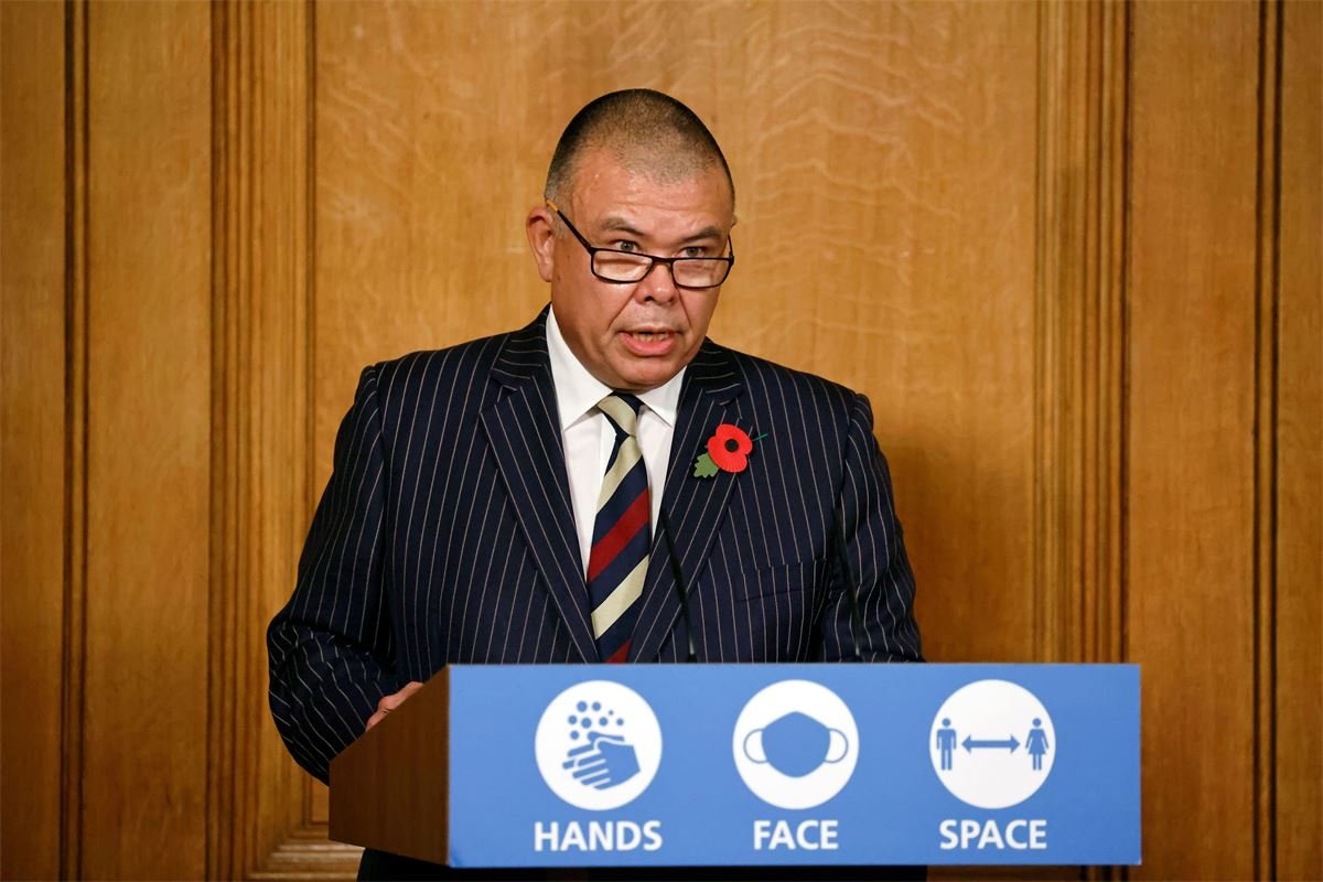 JaneSim66's tweet photo. We have seen Fauci undergoing questioning (he pled the 5th Amendment) but is it time to see the British four horsemen of the apocalypse questioned?

Chris Whitty, Patrick Vallance, Jonathan Van Tamm &amp; June Raine.  

Yes, they all have titles but they don't deserve them. https://t.co/i4DiqLF3jG