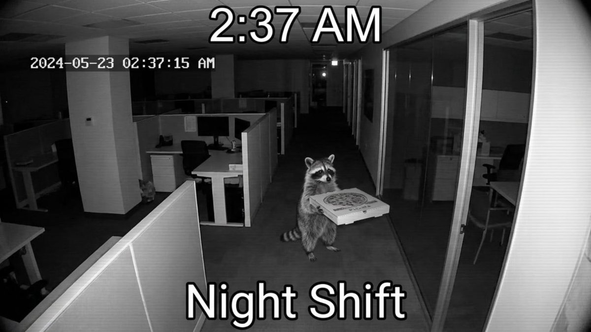 RocketDotHood's tweet photo. Caught lacking at @RobinhoodCrypto HQ after hours @vladtenev https://t.co/BecFNs2SYe