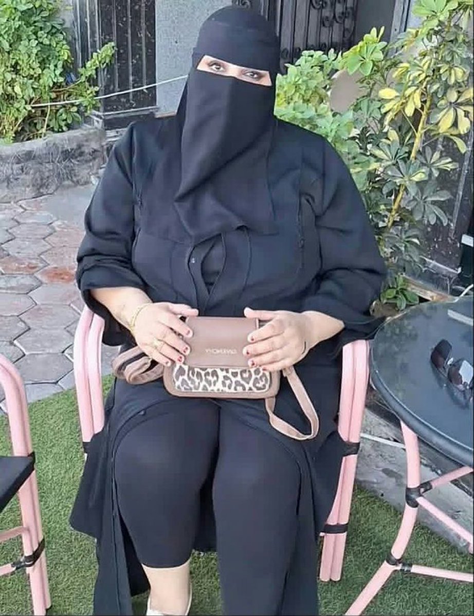 Dromar4all's tweet photo. 📢بما ان المرأة نصف المجتمع 📢📢
نعلن  عن فتح باب التقديم علي الوظايف الاتيه🧕🏻🧕🏻
011 - سكرتاريه 
012 - تسويق
013 - استقبال
014 - عامله نظافه
للتقديم التواصل معنا على الخاص ✉️ كتابة كود الوظيفه https://t.co/PacLQHmP65