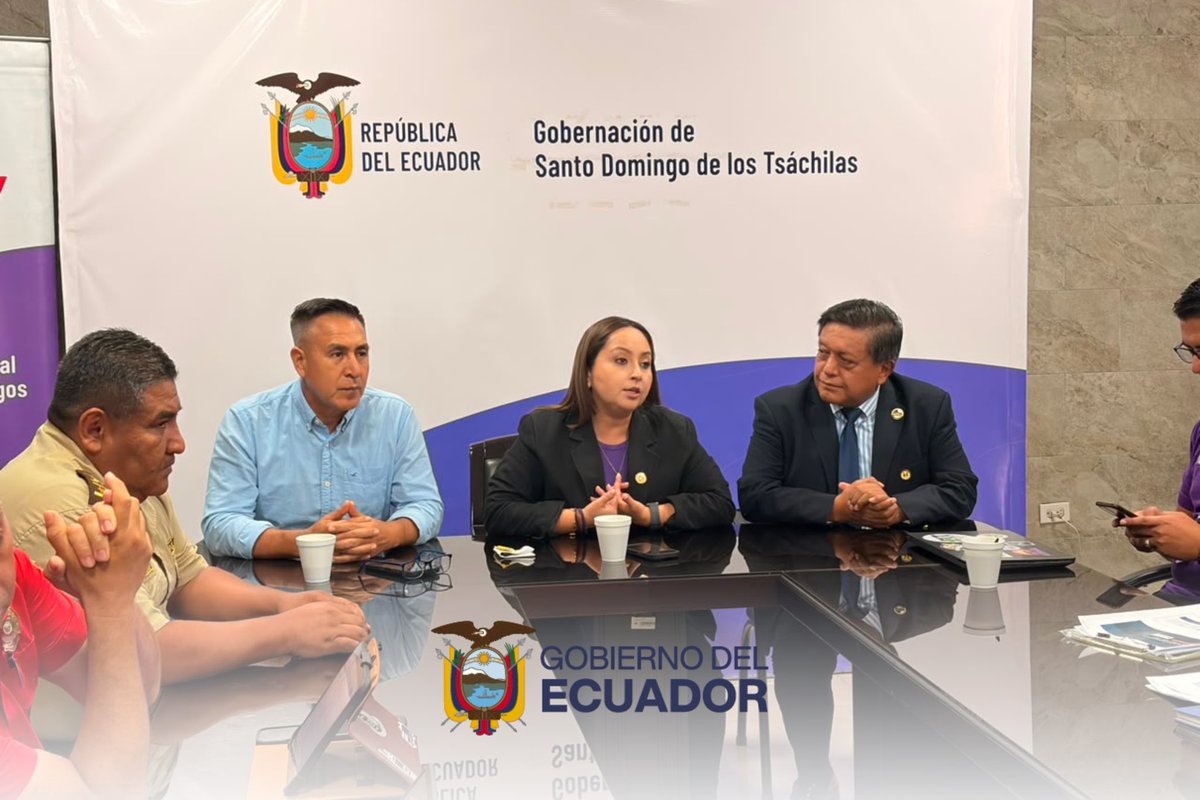 Riesgos_Ec's tweet photo. 📍#SantoDomingoDeLosTsáchilas

Durante su agenda de supervisión y revisión territorial de los planes de acción ante el posible #FenómenoDeElNiño, la secretaria nacional de Gestión de Riesgos, @CaroLozanoHaro https://t.co/Qx2dmPnc1c